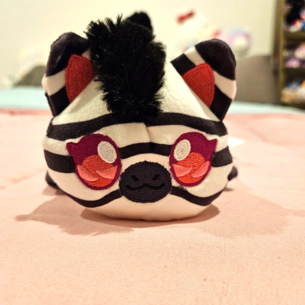 Aphmau Safari Zebra Cat